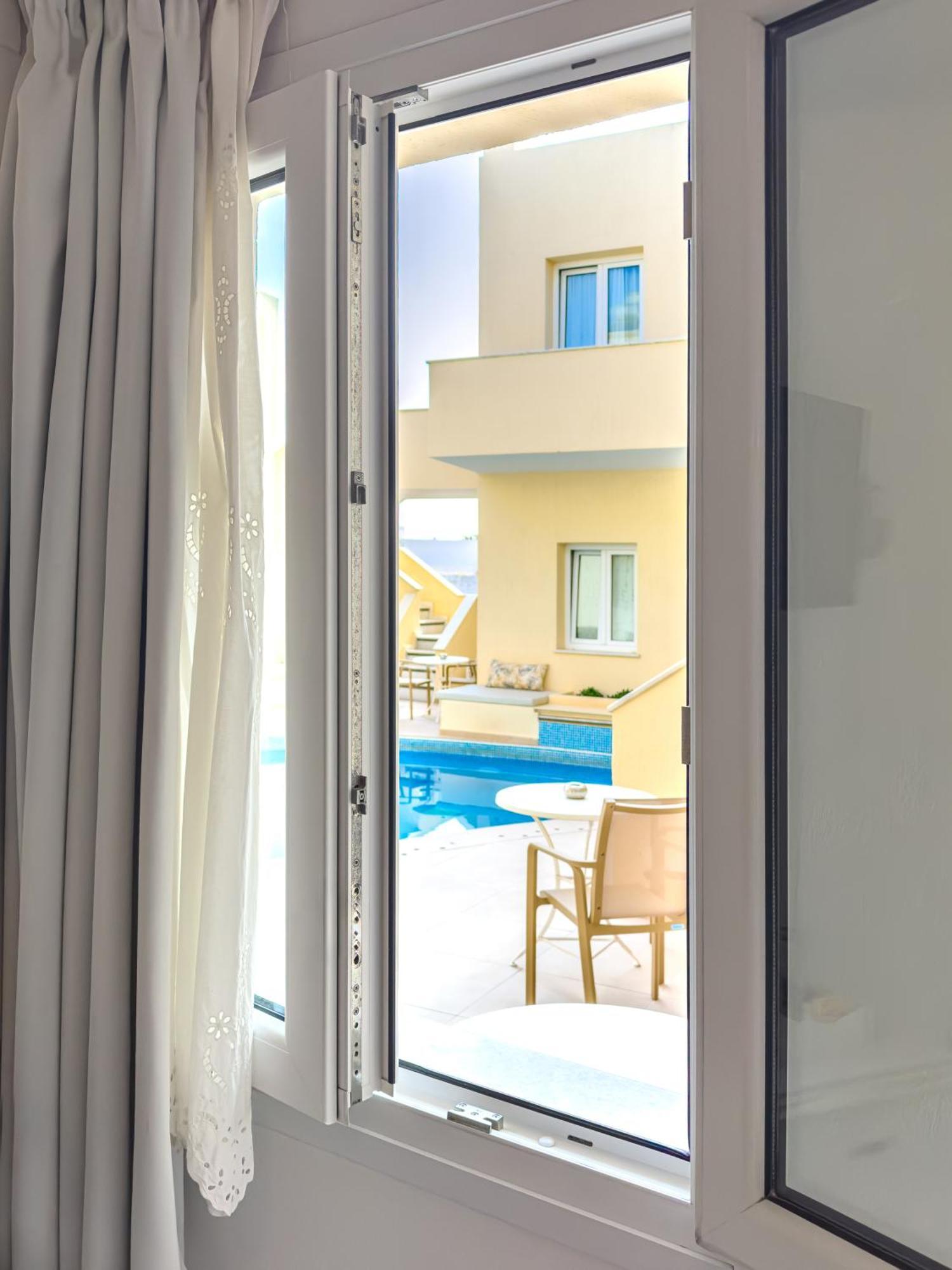 Reverie Santorini Hotel Firostefani Værelse billede